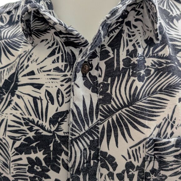 Goodfellow & Co™ Men’s Short Sleeve Collared Button-Down Shirt - Black & White - Picture 2 of 7